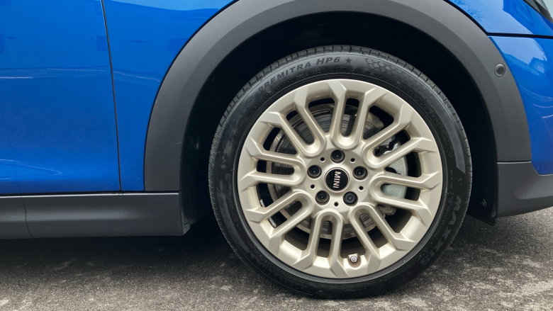 MINI Hatchback 2.0 Cooper S Exclusive II 3dr Auto [Comfort Pack] Petrol Hatchback